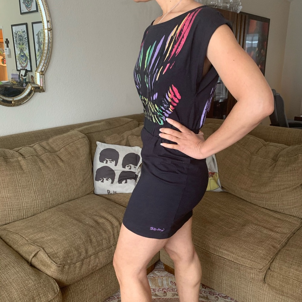 M Billabong mini dress (Great for Breastfeeding!)